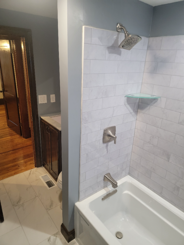 111 N Phetteplace St - Photo 4 of 9