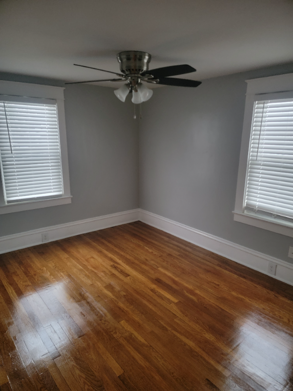 111 N Phetteplace St - Photo 5 of 9