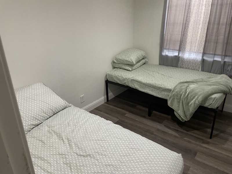 150 Arcade Boulevard - Photo 4 of 6