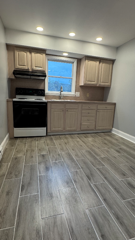 137-139 East High Street #137-2ndFL - Photo 4 of 11