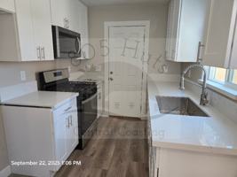 featured image of 1378 Yale Place #C