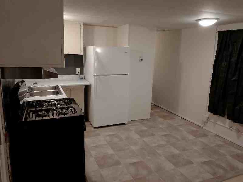 675 7th Street - Photo 6 of 20