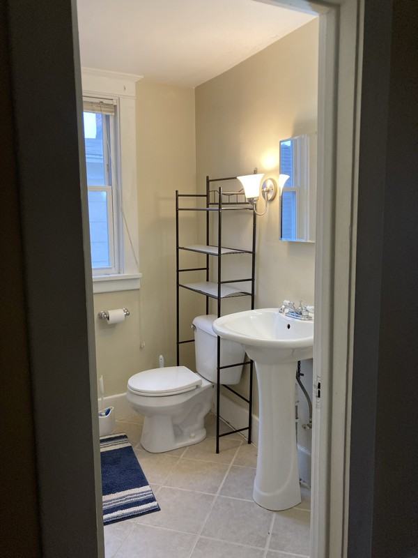 535 Archer Ave #2 - Photo 4 of 16