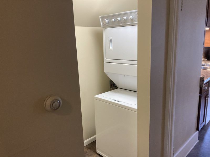 535 Archer Ave #2 - Photo 6 of 16