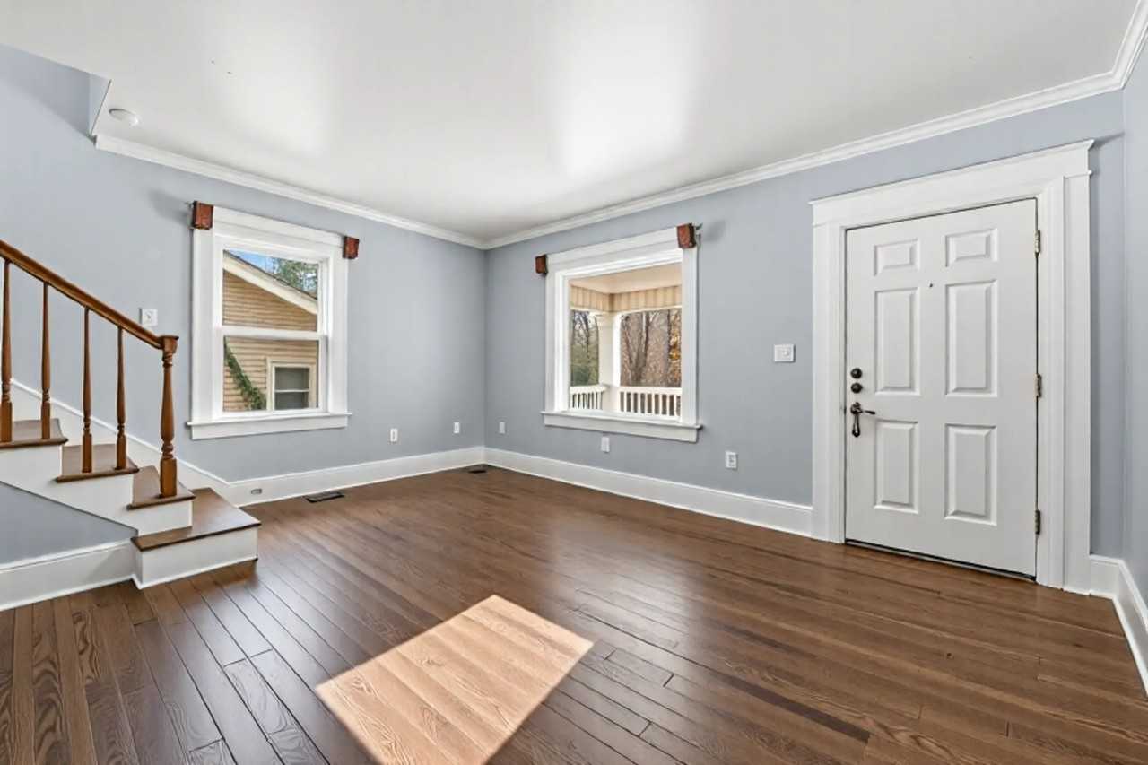 1402 W Market St #1402 - Photo 2 of 32