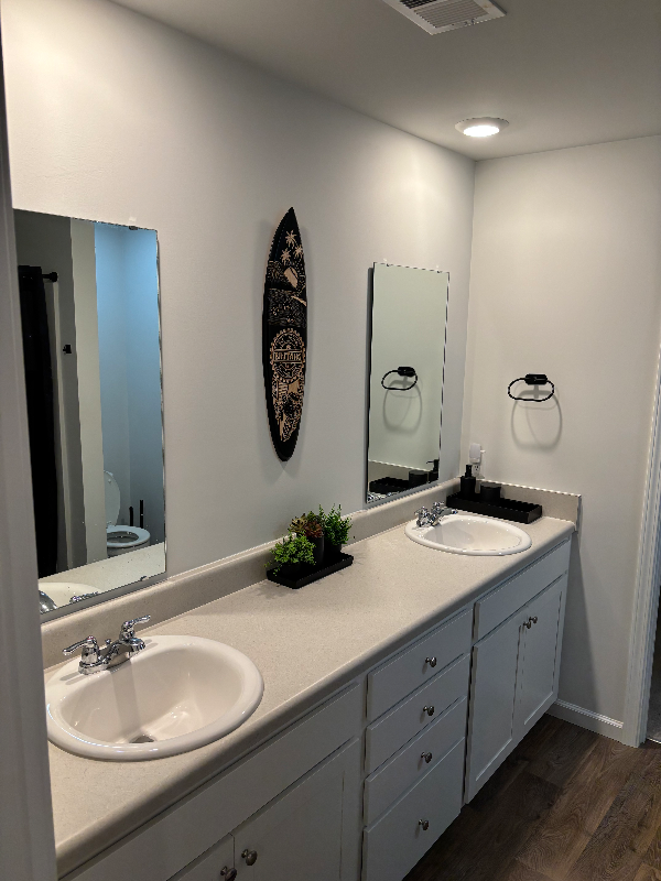 125 E Sunrise Ln - Photo 3 of 13