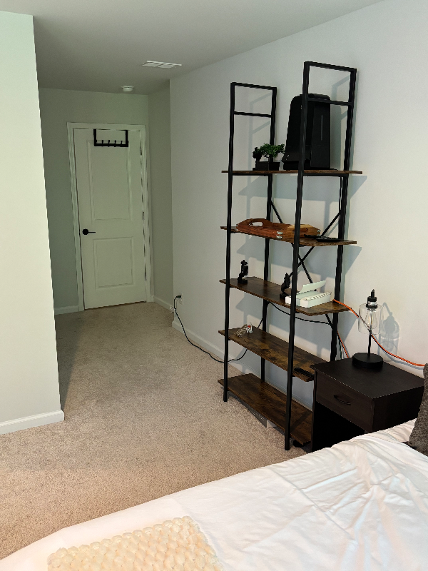 125 E Sunrise Ln - Photo 4 of 13