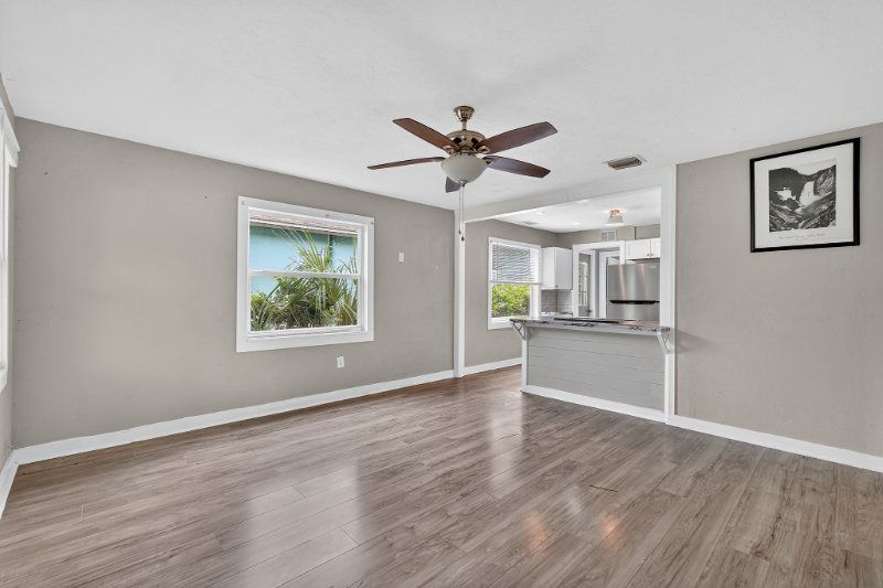 2348 37th St S - Photo 3 of 18