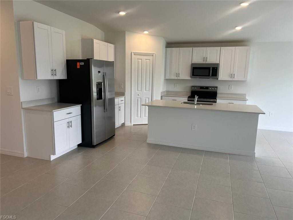 19712 Lavender Field Ct - Photo 6 of 8