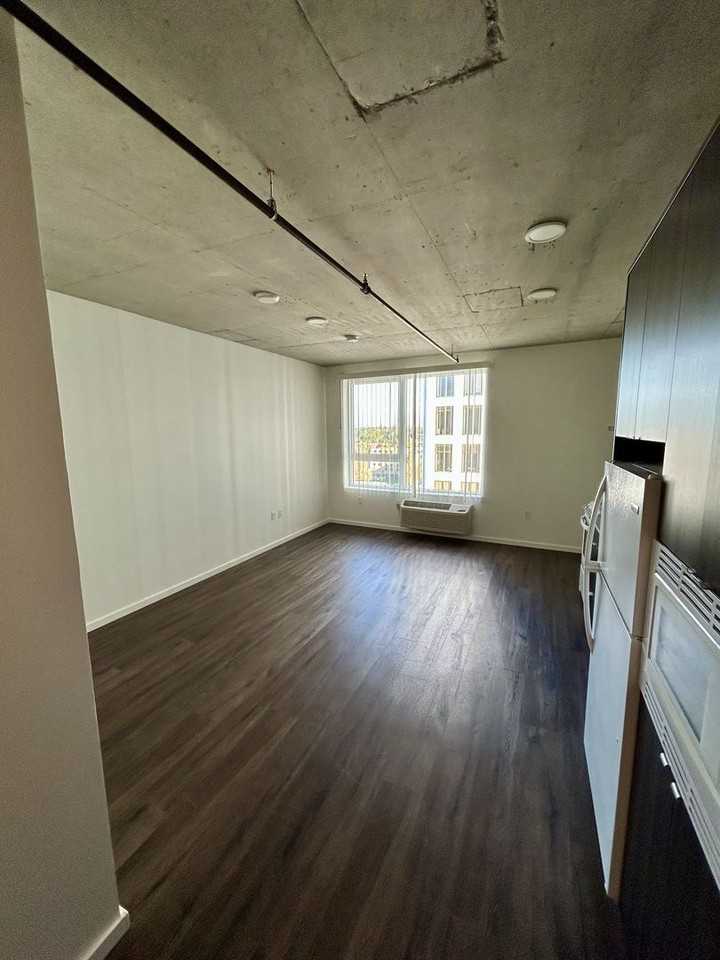 Louisa Flowers apartments - Photo 3 of 15