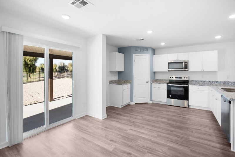 5749 S Club House Dr - Photo 4 of 11