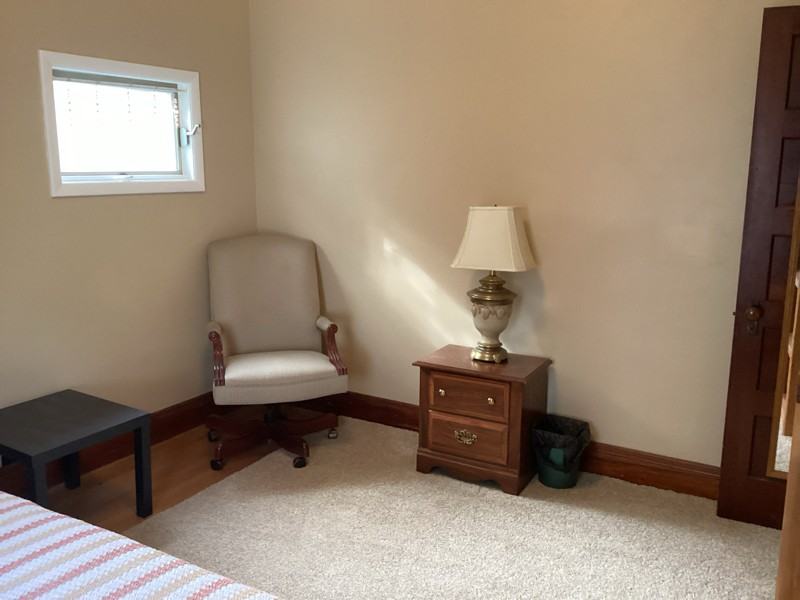 269 W Borden Ave - Photo 3 of 17