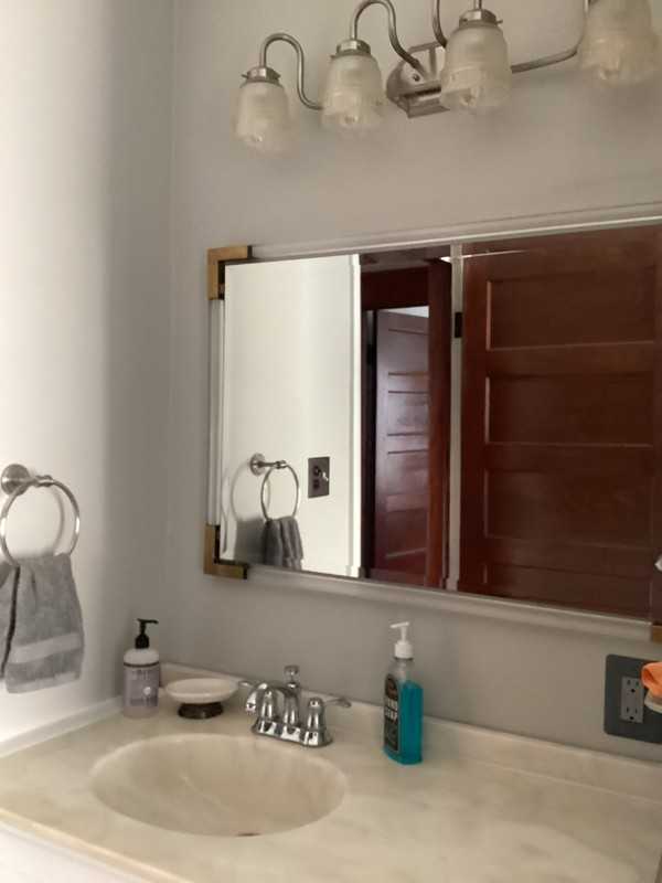 269 W Borden Ave - Photo 7 of 17