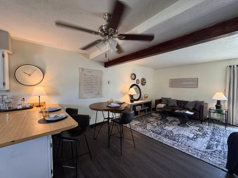 859 West 5th Street - Photo 3 of 15