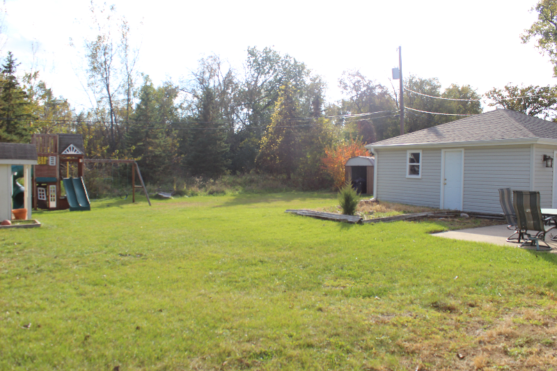 8925 Wally Dr - Photo 3 of 13