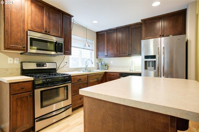 1322 Se 84th Ave - Photo 6 of 16