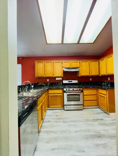 3513 Birchdale Way - Photo 5 of 11