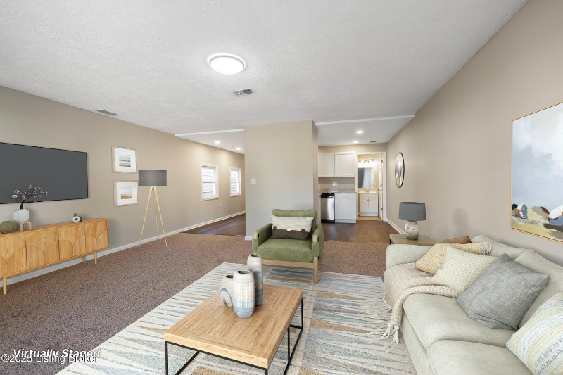 1016 Payne St - Photo 3 of 16