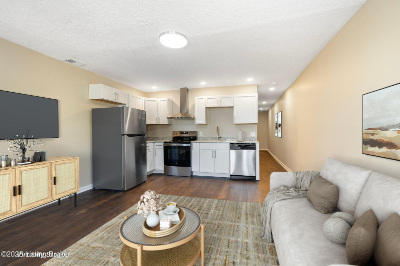 1018 Payne St - Photo 2 of 11