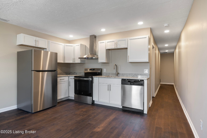 1018 Payne St - Photo 3 of 11