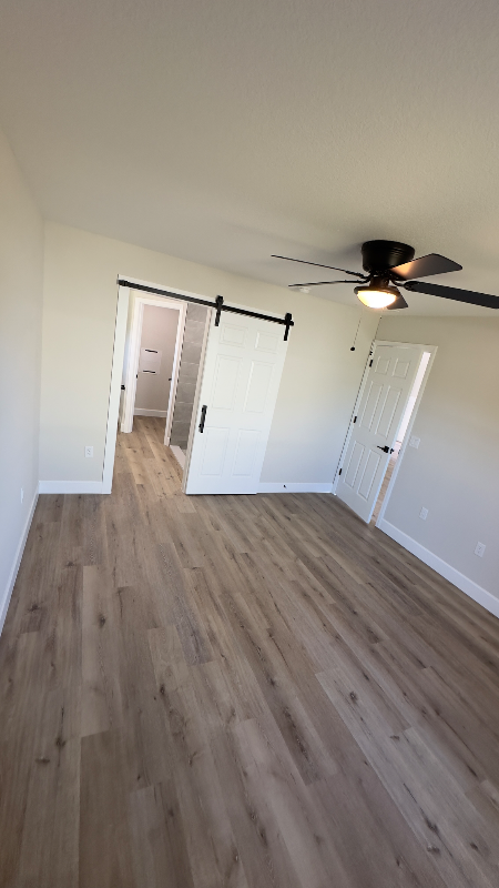 303 East Oak Street - Photo 5 of 7