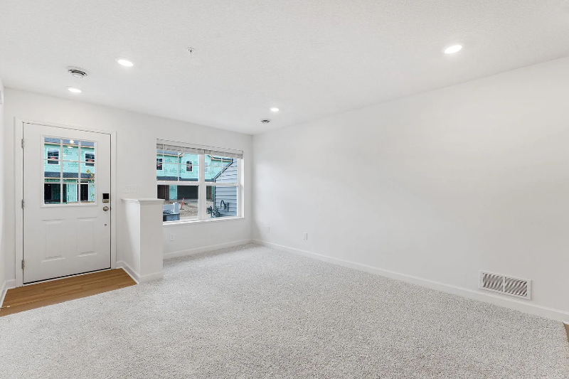 5297 Long Pointe Pass - Photo 3 of 19