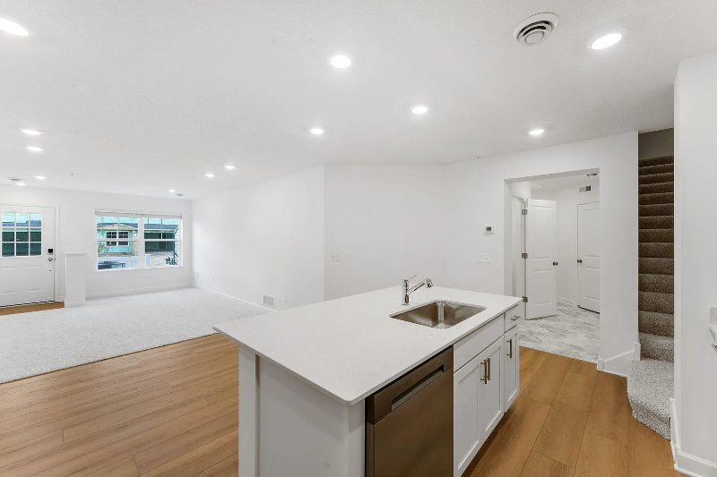 5297 Long Pointe Pass - Photo 7 of 19