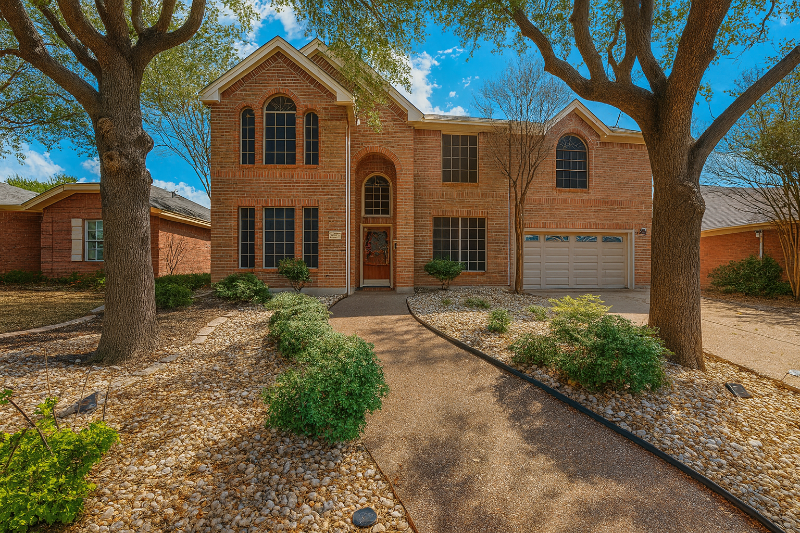 1312 Cattle Crossing Drive - Photo 2 of 12