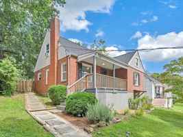 featured image of 823 Windsor Avenue Southwest