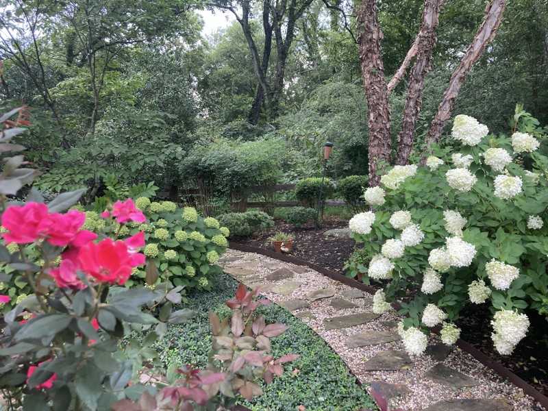 613 Davis Acres Drive - Photo 2 of 15