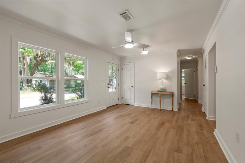 14 Twin Lakes Rd - Photo 3 of 20