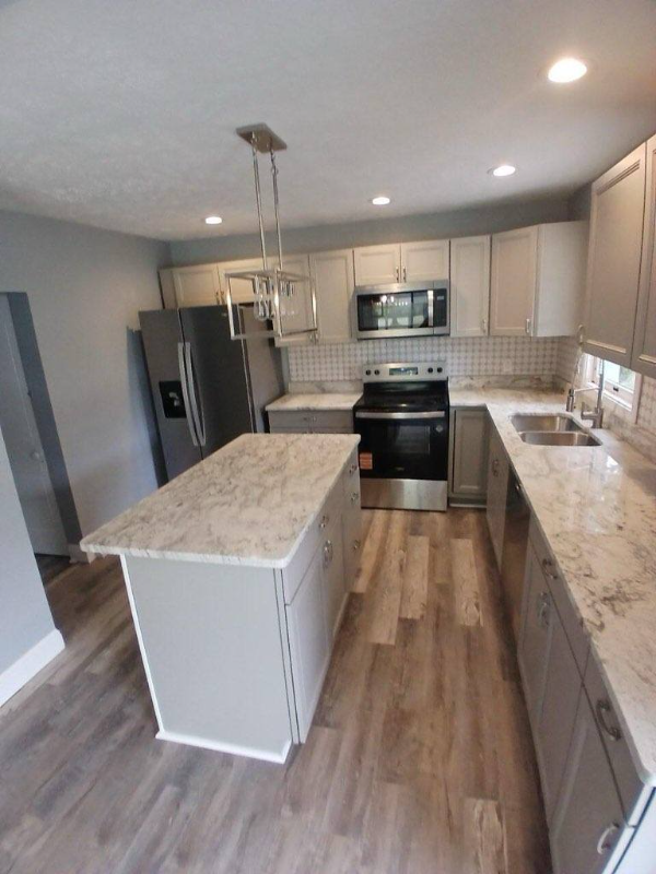 3687 Franklin Ave - Photo 4 of 10