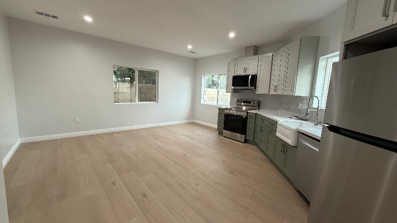 9455 Luders Ave - Photo 2 of 9