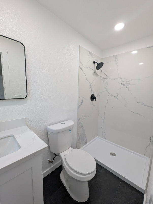 1626 Bridge St - Photo 5 of 11