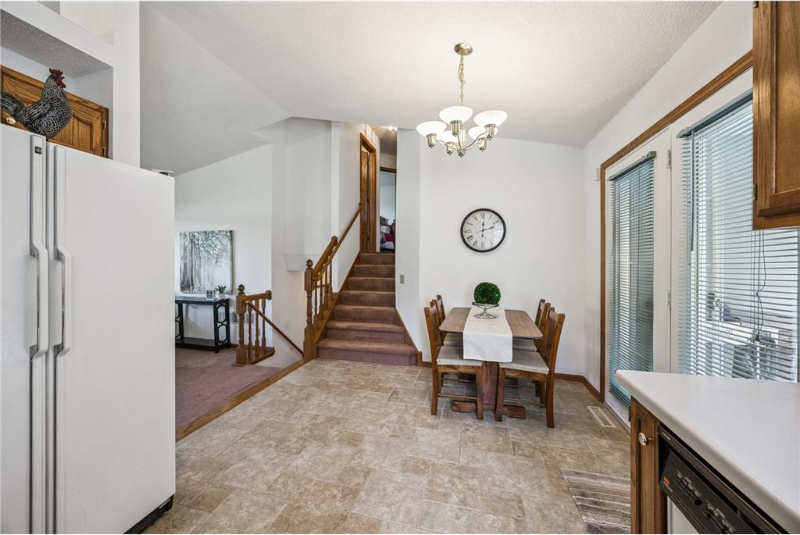 4970 Boyd Avenue - Photo 6 of 20