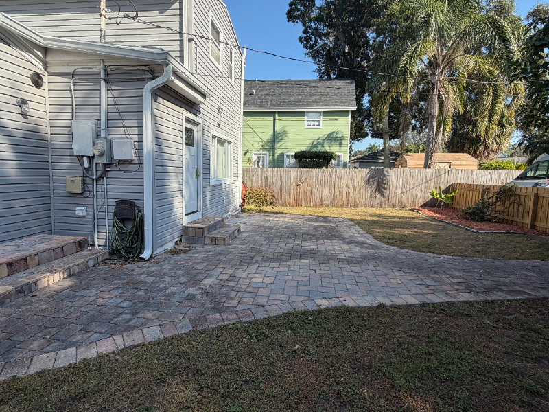 1304 17th Ave N - Photo 2 of 19