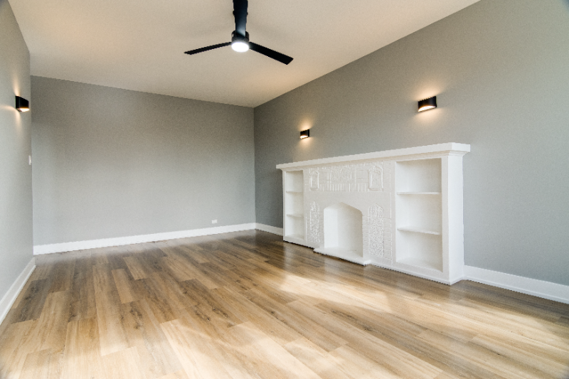 3422 West Dickens Avenue - Photo 2 of 6