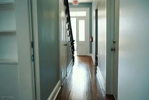 225 Somerset Street - Photo 2 of 8