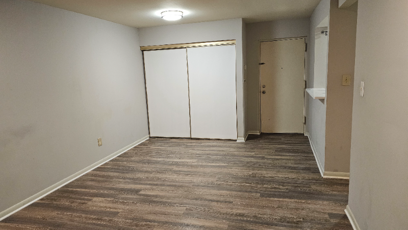 8501 Barrington Ct #B - Photo 4 of 12