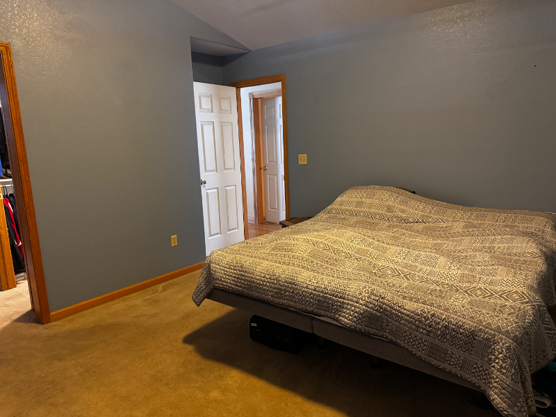 1017 Basin Ct - Photo 6 of 12