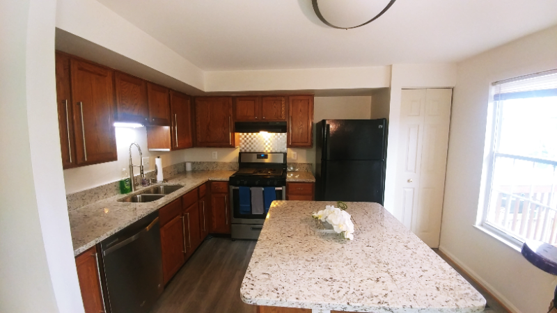 12921 Freestone Ct - Photo 5 of 21