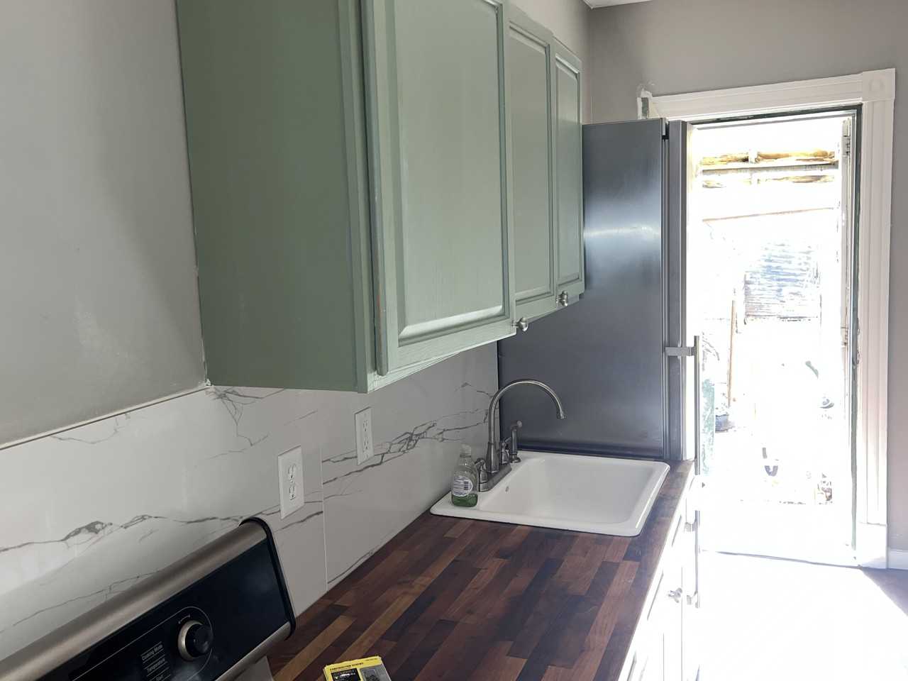 520 Madison Ave #1 - Photo 6 of 8