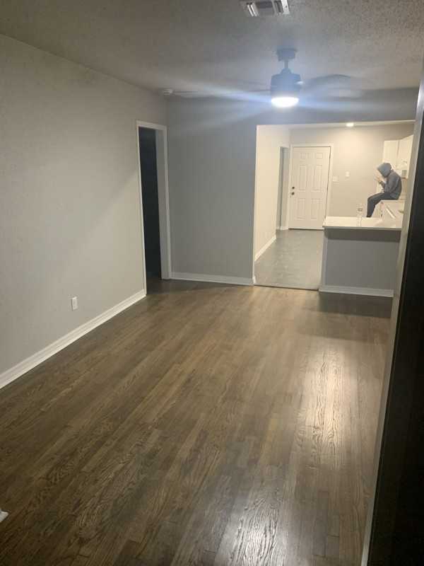 828 S 16th St - Photo 2 of 7