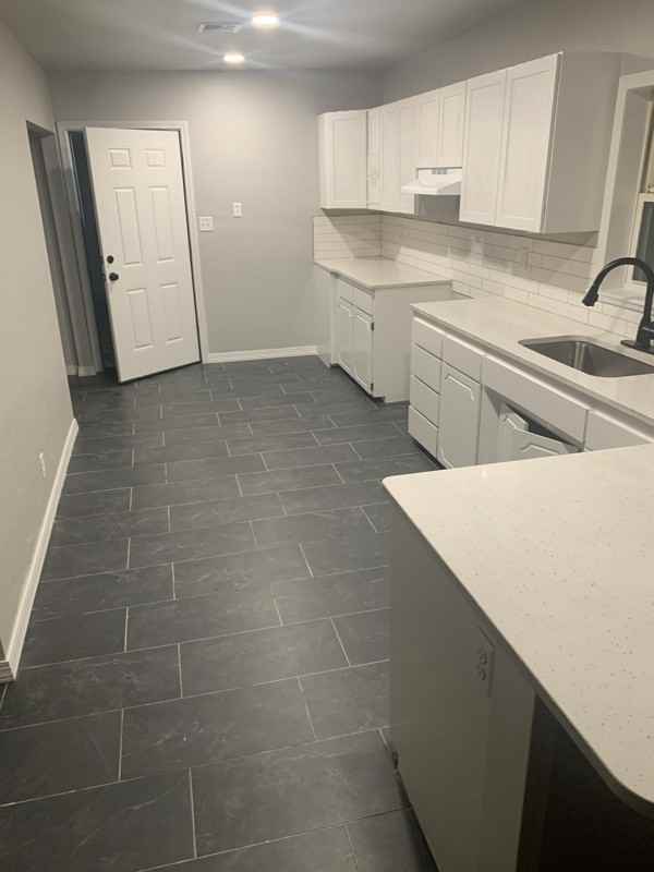 828 S 16th St - Photo 7 of 7