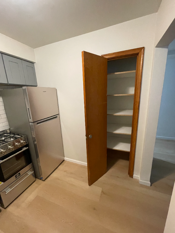 616 Ivy Ave E #7 - Photo 3 of 8