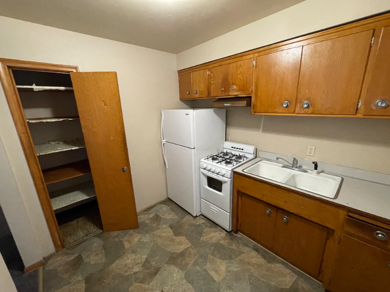 616 Ivy Ave E #1 - Photo 2 of 6