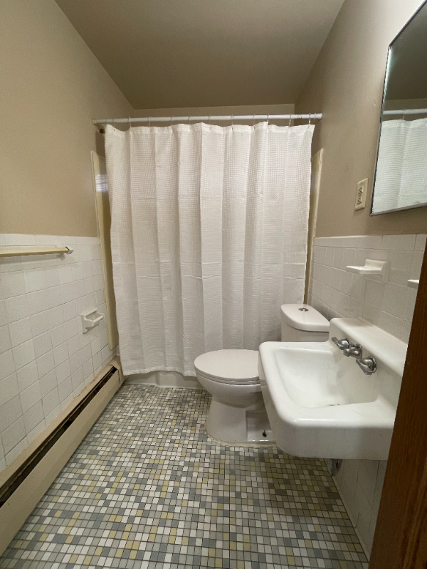 616 Ivy Ave E #1 - Photo 6 of 6