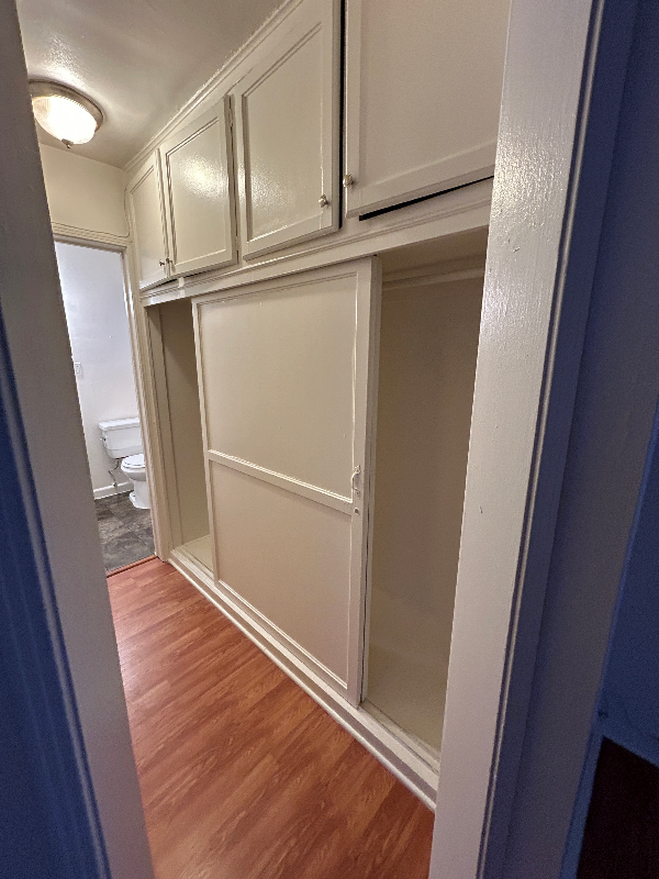 1737 N Sycamore Ave #107 - Photo 7 of 11