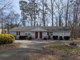 4 Maple Leaf Court - Photo 1 of 1