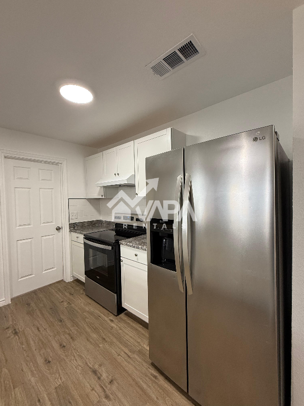 11154 El Sendero Street - Photo 3 of 19